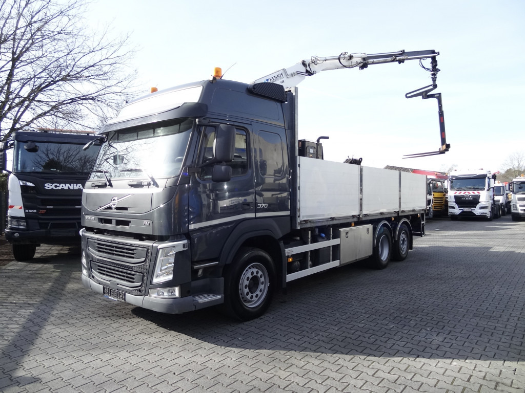 Volvo FM370 6X2*4 Kennis K14 Kran - Nákladní automobil valníkový/ Plošinový, Auto s hydraulickou rukou: obrázek 1 Volvo FM370 6X2*4 Kennis K14 Kran - Nákladní automobil valníkový/ Plošinový, Auto s hydraulickou rukou: obrázek 1