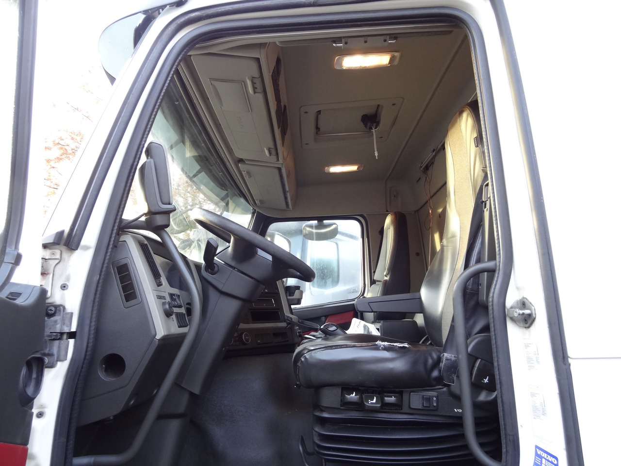 Volvo FM420 4X4 X-Track - Podvozek s kabinou: obrázek 4 Volvo FM420 4X4 X-Track - Podvozek s kabinou: obrázek 4