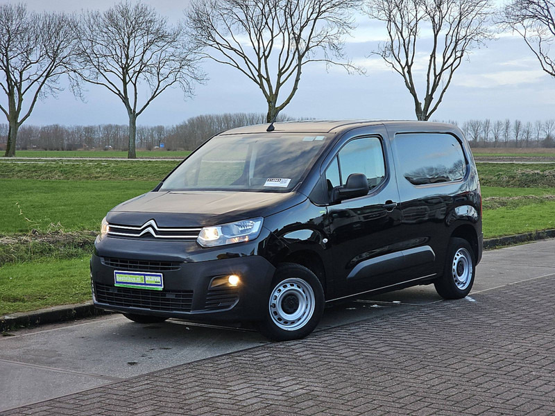Citroën Berlingo 1.5 L1 Navi Euro6 NAP! - Dodávka skřín: obrázek 2 Citroën Berlingo 1.5 L1 Navi Euro6 NAP! - Dodávka skřín: obrázek 2