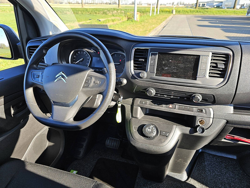 Interior photo 1: Malá dodávka Citroën Jumpy 2.0 L3 XL Automaat Euro6