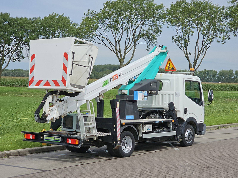 Nissan NT 400 17Mtr-Hoogwerker! - Dodávka: obrázek 3 Nissan NT 400 17Mtr-Hoogwerker! - Dodávka: obrázek 3