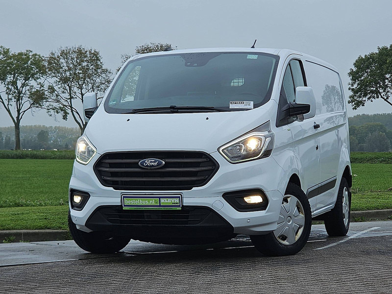 Ford Transit Custom 2.0 L1H1 Navi Euro6 - Malá dodávka: obrázek 1 Ford Transit Custom 2.0 L1H1 Navi Euro6 - Malá dodávka: obrázek 1
