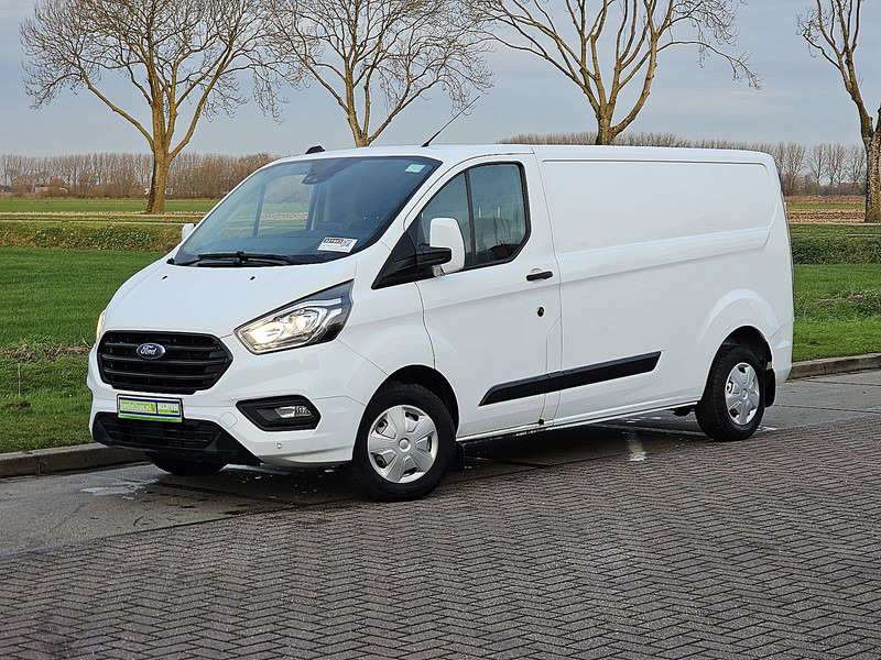 Ford Transit Custom 2.0 L2H1 Navi Euro6 - Malá dodávka: obrázek 2 Ford Transit Custom 2.0 L2H1 Navi Euro6 - Malá dodávka: obrázek 2