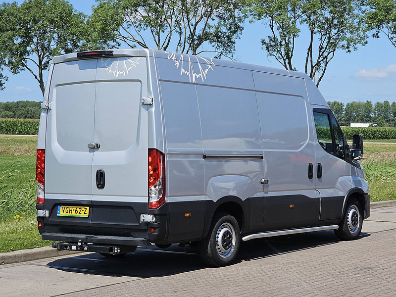 Iveco Daily 35S16 L2H2 Luchtvering AC - Furgon: obrázek 3 Iveco Daily 35S16 L2H2 Luchtvering AC - Furgon: obrázek 3