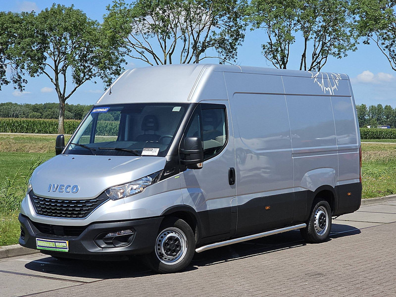 Iveco Daily 35S16 L2H2 Luchtvering AC - Furgon: obrázek 2 Iveco Daily 35S16 L2H2 Luchtvering AC - Furgon: obrázek 2