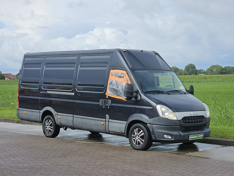 Iveco Daily 35S21 3.0ltr Maxi 200Pk AC - Furgon: obrázek 5 Iveco Daily 35S21 3.0ltr Maxi 200Pk AC - Furgon: obrázek 5