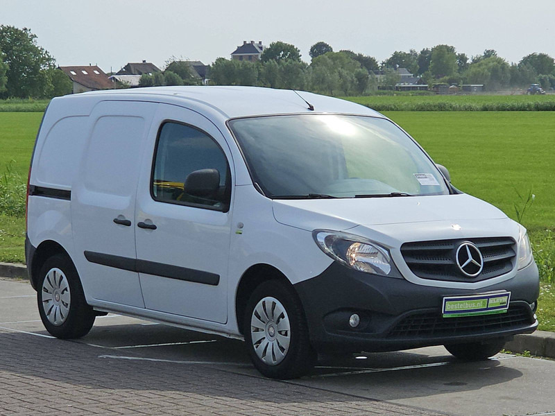 Mercedes-Benz Citan 108 CDI LONG Airco Euro6 NAP - Dodávka skřín: obrázek 5 Mercedes-Benz Citan 108 CDI LONG Airco Euro6 NAP - Dodávka skřín: obrázek 5