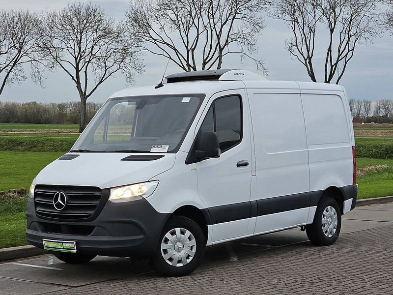 Mercedes-Benz Sprinter 311 CDI FRIGO L1H1 - Chladící dodávka: obrázek 2 Mercedes-Benz Sprinter 311 CDI FRIGO L1H1 - Chladící dodávka: obrázek 2