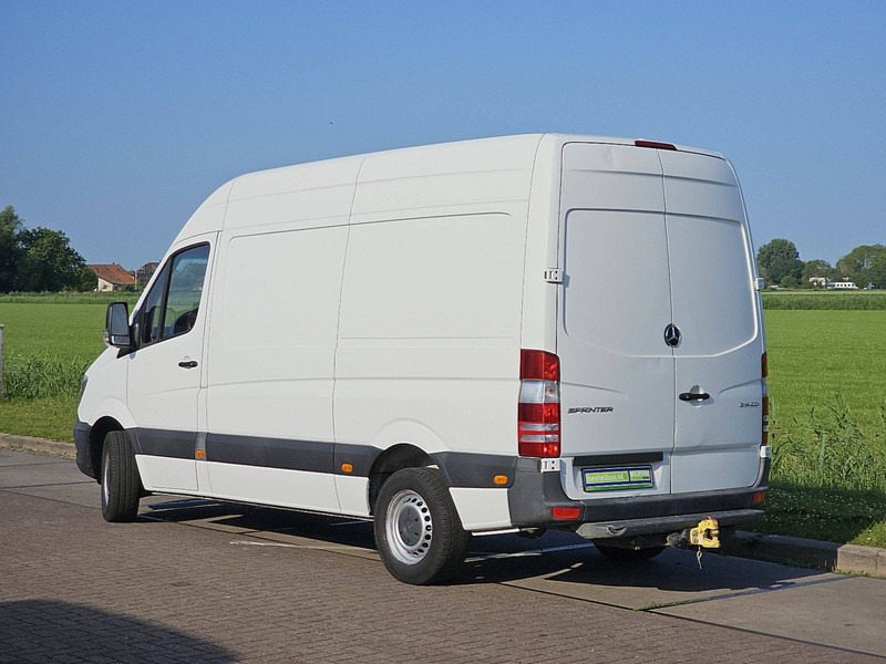 Mercedes-Benz Sprinter 314 L2H2 AC Euro6 Trekh! - Furgon: obrázek 3 Mercedes-Benz Sprinter 314 L2H2 AC Euro6 Trekh! - Furgon: obrázek 3
