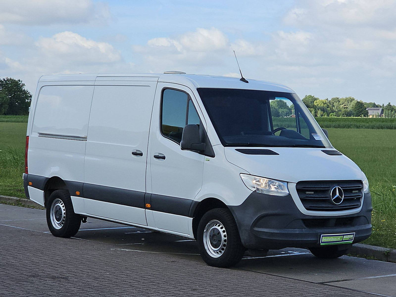 Mercedes-Benz Sprinter 314 ac MBUX EURO6 - Furgon: obrázek 5 Mercedes-Benz Sprinter 314 ac MBUX EURO6 - Furgon: obrázek 5