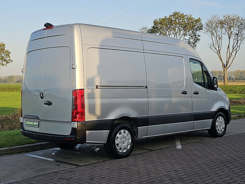 Mercedes-Benz Sprinter 315 L2H2 RWD Mbux Autom! - Malá dodávka: obrázek 3 Mercedes-Benz Sprinter 315 L2H2 RWD Mbux Autom! - Malá dodávka: obrázek 3
