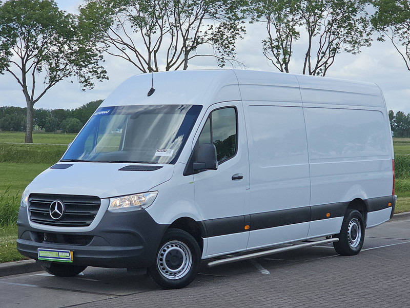 Mercedes-Benz Sprinter 315 L3H2 3.5T-AHG Autom! - Furgon: obrázek 2 Mercedes-Benz Sprinter 315 L3H2 3.5T-AHG Autom! - Furgon: obrázek 2