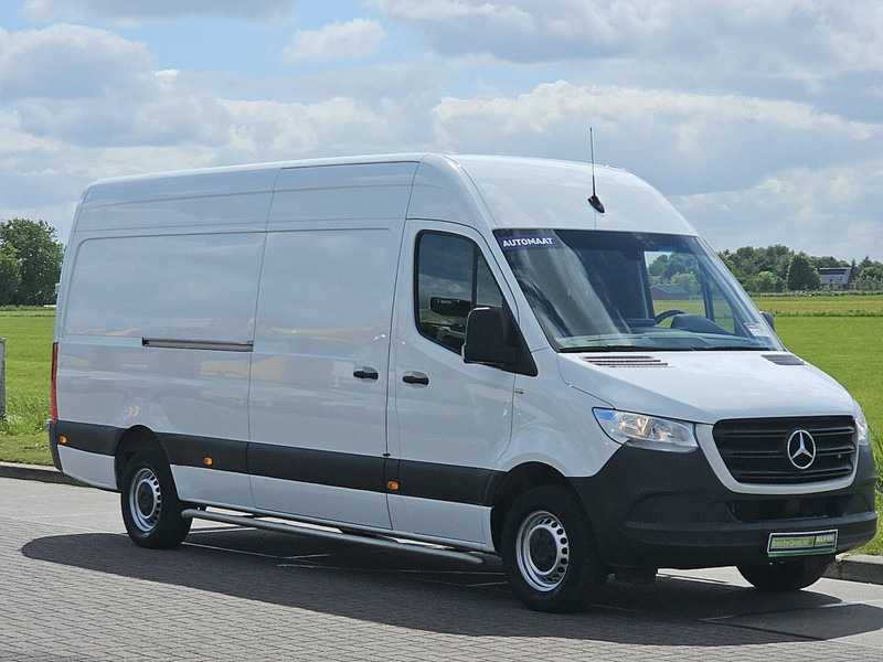 Mercedes-Benz Sprinter 315 L3H2 3.5T-AHG Autom! - Furgon: obrázek 5 Mercedes-Benz Sprinter 315 L3H2 3.5T-AHG Autom! - Furgon: obrázek 5