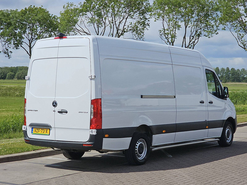Mercedes-Benz Sprinter 315 L3H2 3.5T-AHG Autom! - Furgon: obrázek 3 Mercedes-Benz Sprinter 315 L3H2 3.5T-AHG Autom! - Furgon: obrázek 3