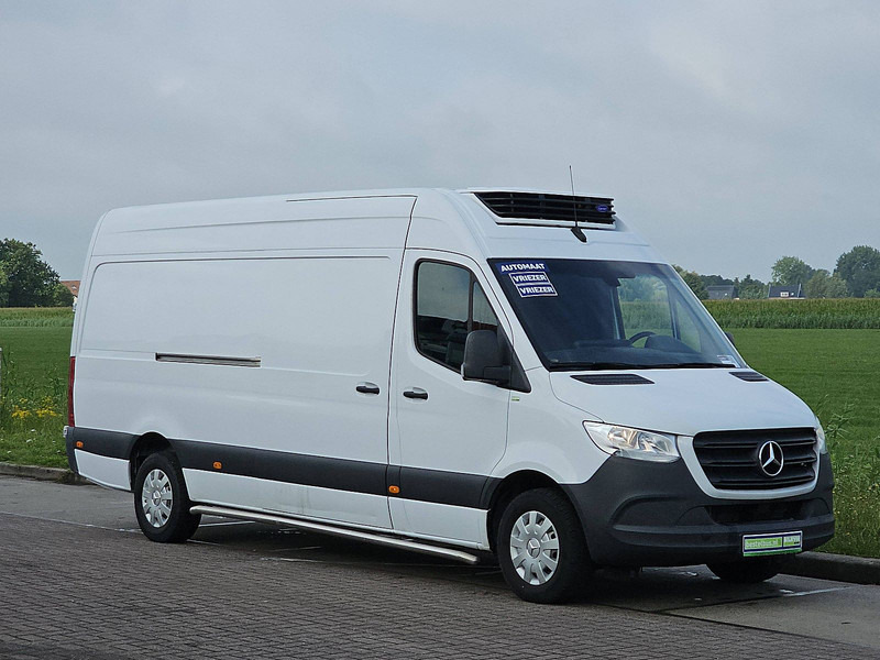 Mercedes-Benz Sprinter 315 L3H2 Koeling Vriezer - Chladící dodávka: obrázek 5 Mercedes-Benz Sprinter 315 L3H2 Koeling Vriezer - Chladící dodávka: obrázek 5