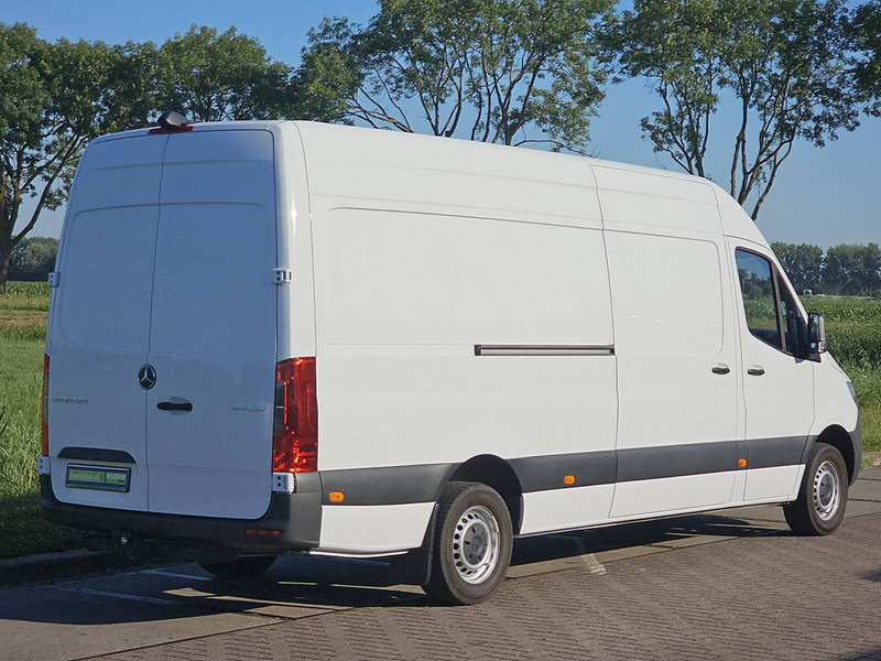 Mercedes-Benz Sprinter 315 L3H2 Maxi Mbux Euro6 - Furgon: obrázek 3 Mercedes-Benz Sprinter 315 L3H2 Maxi Mbux Euro6 - Furgon: obrázek 3