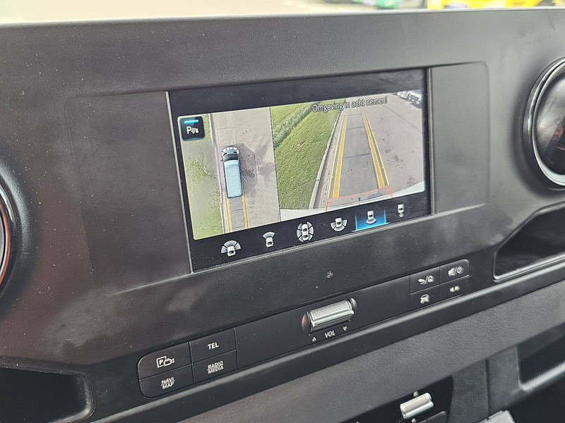 Furgon Mercedes-Benz Sprinter 316 CDI 4X4 AUT. L2H2: obrázek 15 Furgon Mercedes-Benz Sprinter 316 CDI 4X4 AUT. L2H2: obrázek 15