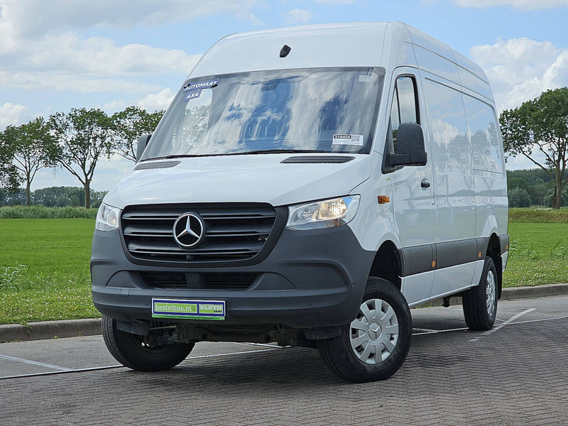 Mercedes-Benz Sprinter 316 CDI 4X4 AUT. L2H2 - Furgon: obrázek 1 Mercedes-Benz Sprinter 316 CDI 4X4 AUT. L2H2 - Furgon: obrázek 1
