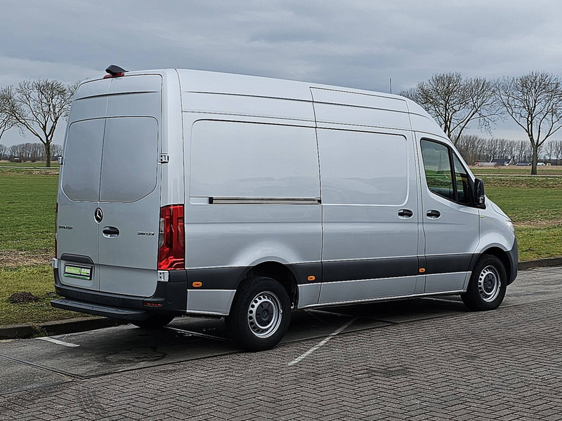 Mercedes-Benz Sprinter 316 L2H2 ACC Navi ! - Furgon: obrázek 3 Mercedes-Benz Sprinter 316 L2H2 ACC Navi ! - Furgon: obrázek 3