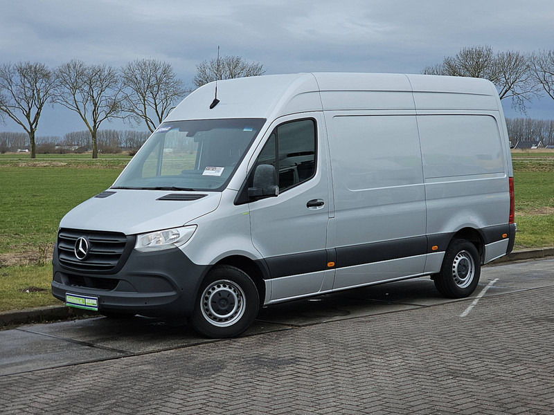 Mercedes-Benz Sprinter 316 L2H2 ACC Navi ! - Furgon: obrázek 2 Mercedes-Benz Sprinter 316 L2H2 ACC Navi ! - Furgon: obrázek 2