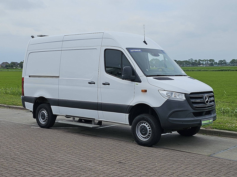 Mercedes-Benz Sprinter 316 L2H2 Mbux 4x4 Autom! - Furgon: obrázek 5 Mercedes-Benz Sprinter 316 L2H2 Mbux 4x4 Autom! - Furgon: obrázek 5