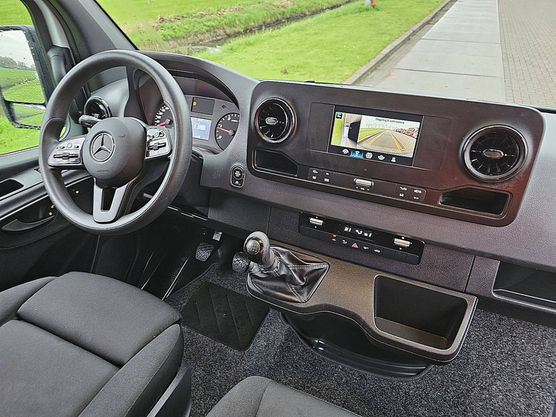 Furgon Mercedes-Benz Sprinter 317 L2H2 Mbux Navi RWD!: obrázek 7 Furgon Mercedes-Benz Sprinter 317 L2H2 Mbux Navi RWD!: obrázek 7