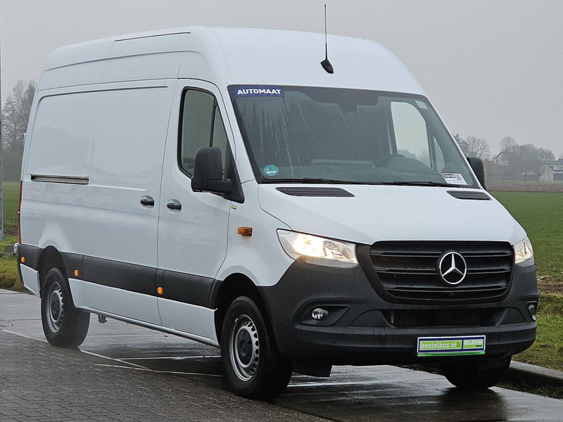 Mercedes-Benz Sprinter 317 L2H2 Mbux RWD Euro6! - Furgon: obrázek 5 Mercedes-Benz Sprinter 317 L2H2 Mbux RWD Euro6! - Furgon: obrázek 5