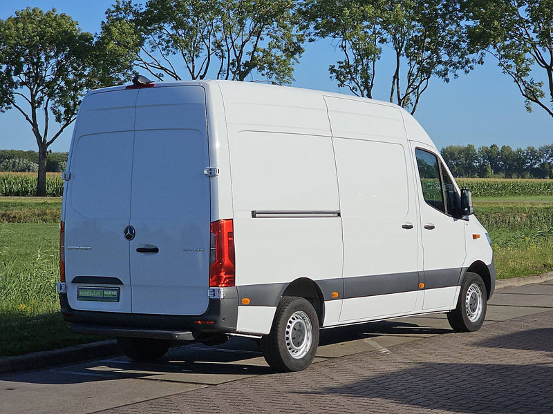 Mercedes-Benz Sprinter 317 L2H2 Navi Euro6 - Furgon: obrázek 3 Mercedes-Benz Sprinter 317 L2H2 Navi Euro6 - Furgon: obrázek 3