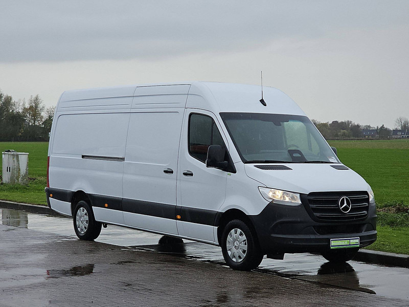 Mercedes-Benz Sprinter 317 L3H2 Maxi Mbux10 - Furgon: obrázek 5 Mercedes-Benz Sprinter 317 L3H2 Maxi Mbux10 - Furgon: obrázek 5