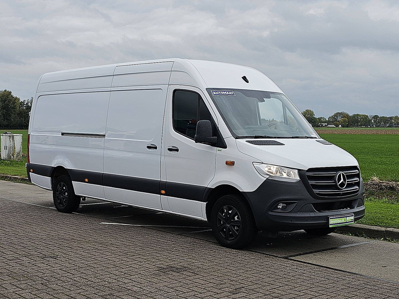 Mercedes-Benz Sprinter 317 L3H2 Maxi Navi - Furgon: obrázek 5 Mercedes-Benz Sprinter 317 L3H2 Maxi Navi - Furgon: obrázek 5