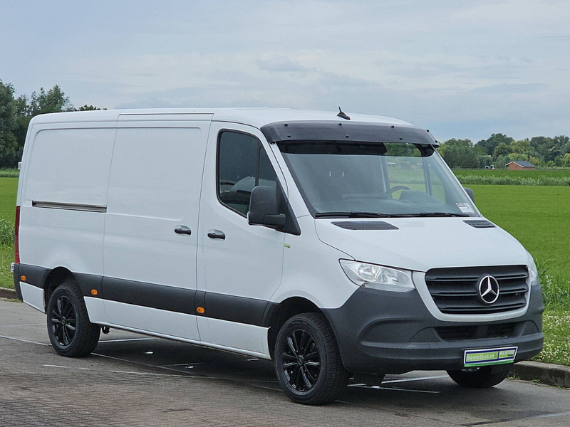 Mercedes-Benz Sprinter 319 L2H1 Mbux V6 3.0Ltr! - Malá dodávka: obrázek 5 Mercedes-Benz Sprinter 319 L2H1 Mbux V6 3.0Ltr! - Malá dodávka: obrázek 5