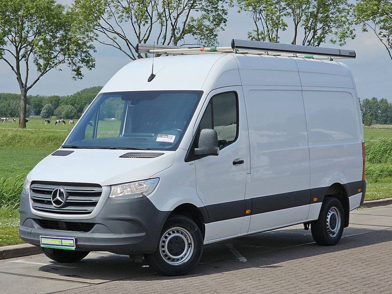 Mercedes-Benz Sprinter 319 L2H2 3.5T-Trekhaak! - Furgon: obrázek 2 Mercedes-Benz Sprinter 319 L2H2 3.5T-Trekhaak! - Furgon: obrázek 2