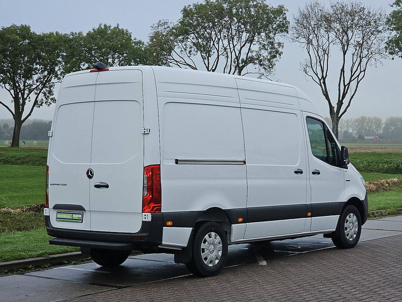 Mercedes-Benz eSprinter 320 L2H2 81kWh Nieuw - Furgon, Elektrická dodávka: obrázek 3 Mercedes-Benz eSprinter 320 L2H2 81kWh Nieuw - Furgon, Elektrická dodávka: obrázek 3