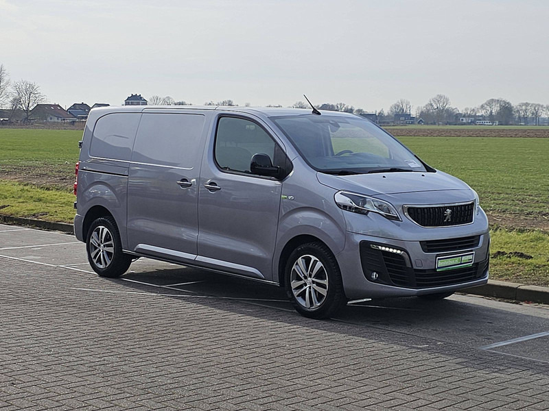 Peugeot Expert 2.0 L2 145Pk Xenon Euro6 - Malá dodávka: obrázek 5 Peugeot Expert 2.0 L2 145Pk Xenon Euro6 - Malá dodávka: obrázek 5