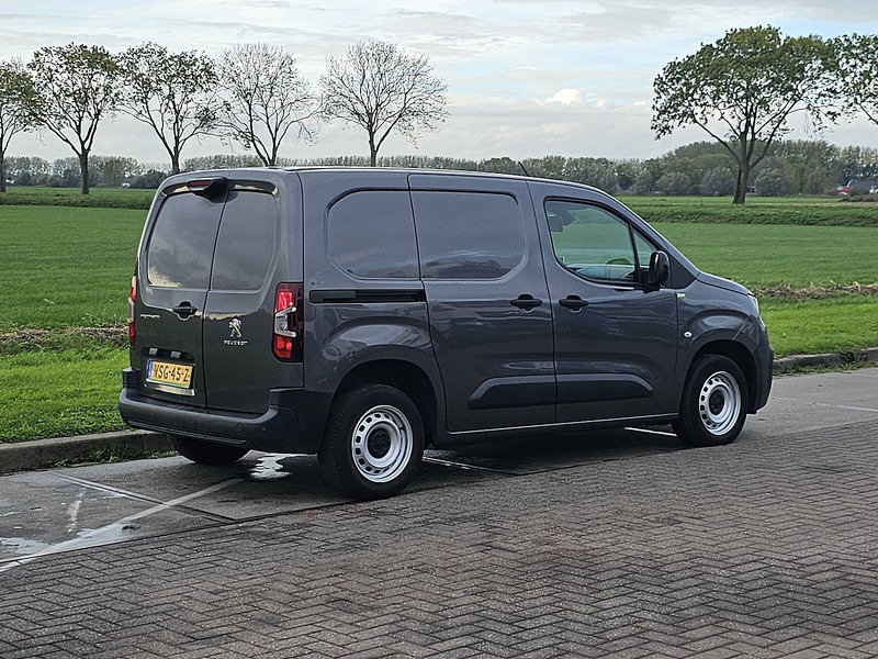 Peugeot Partner 1.5 L1H1 Navi Euro6 AC! - Dodávka skřín: obrázek 3 Peugeot Partner 1.5 L1H1 Navi Euro6 AC! - Dodávka skřín: obrázek 3