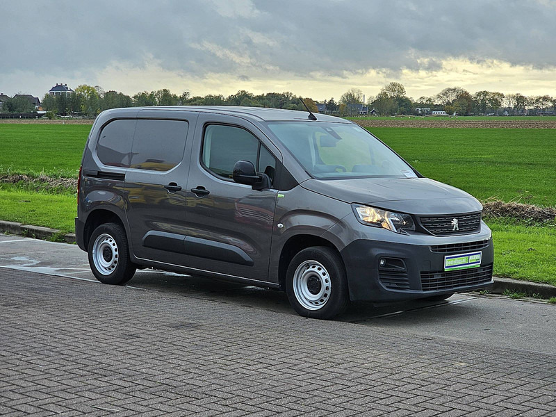 Peugeot Partner 1.5 L1H1 Navi Euro6 AC! - Dodávka skřín: obrázek 5 Peugeot Partner 1.5 L1H1 Navi Euro6 AC! - Dodávka skřín: obrázek 5