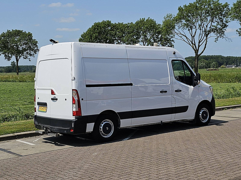 Renault Master 2.3 DCI 130 L2H2 - Furgon: obrázek 3 Renault Master 2.3 DCI 130 L2H2 - Furgon: obrázek 3