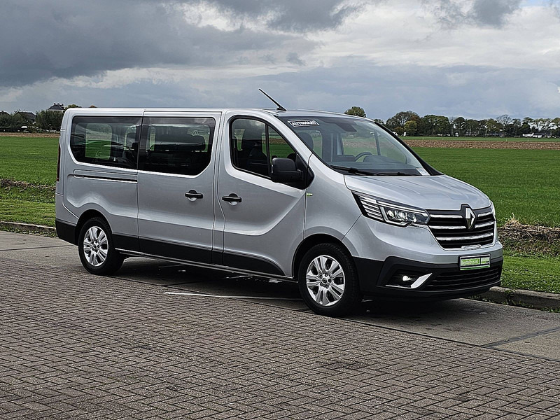 Renault Trafic 2.0 DCI ac aut. 8 pers EURO6 - Minibus, Mikrobus: obrázek 5 Renault Trafic 2.0 DCI ac aut. 8 pers EURO6 - Minibus, Mikrobus: obrázek 5