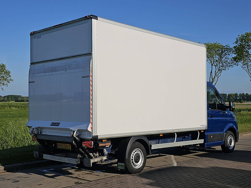 Volkswagen Crafter 35 2.0 ac EURO6 - Dodávka skřín: obrázek 3 Volkswagen Crafter 35 2.0 ac EURO6 - Dodávka skřín: obrázek 3