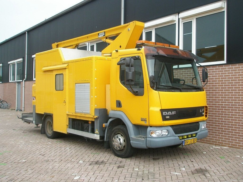 DAF LF45 - Pracovní plošina: obrázek 3 DAF LF45 - Pracovní plošina: obrázek 3