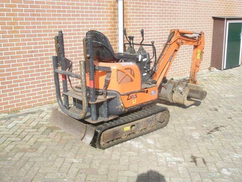 Hitachi ZX10U-2 - Mini rýpadlo: obrázek 2 Hitachi ZX10U-2 - Mini rýpadlo: obrázek 2