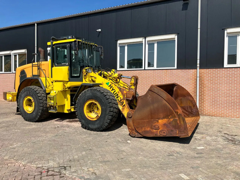 Hyundai HL960 - Kolový nakladač: obrázek 4 Hyundai HL960 - Kolový nakladač: obrázek 4