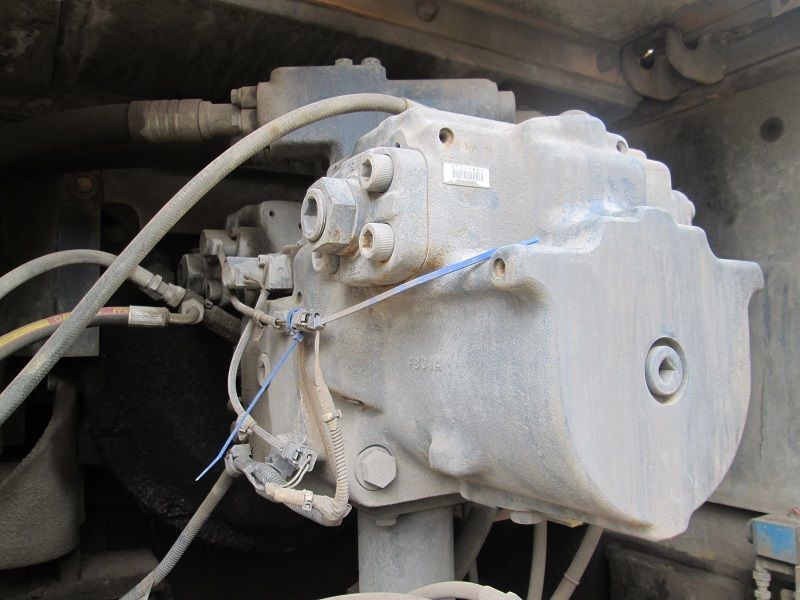 Pásové rýpadlo Komatsu PC 450HRD-8: obrázek 12 Pásové rýpadlo Komatsu PC 450HRD-8: obrázek 12