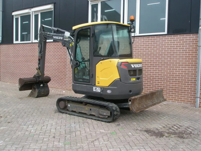 Volvo EC35D - Mini rýpadlo: obrázek 2 Volvo EC35D - Mini rýpadlo: obrázek 2
