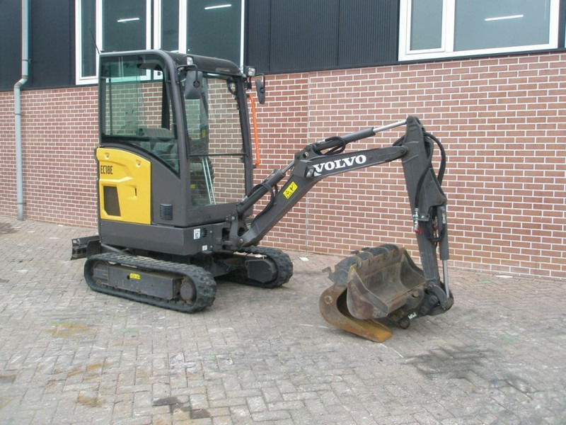 Volvo ECR18E - Mini rýpadlo: obrázek 4 Volvo ECR18E - Mini rýpadlo: obrázek 4