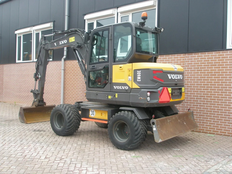 Volvo EW60E - Kolesové rýpadlo: obrázek 2 Volvo EW60E - Kolesové rýpadlo: obrázek 2