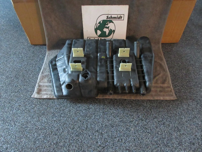 DAF 1626237 EXPANSIEVAT GEBRUIK EN NIEUWE OP VOORRAAD !!!!! EURO 5 - Expanzní nádobka pro Nákladní auto: obrázek 4 DAF 1626237 EXPANSIEVAT GEBRUIK EN NIEUWE OP VOORRAAD !!!!! EURO 5 - Expanzní nádobka pro Nákladní auto: obrázek 4