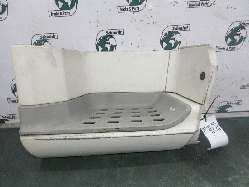 DAF 1948244 INSTAPKAST KLEIN DAF XF MODEL 2018 RECHTS - Kabina a interiér pro Nákladní auto: obrázek 3 DAF 1948244 INSTAPKAST KLEIN DAF XF MODEL 2018 RECHTS - Kabina a interiér pro Nákladní auto: obrázek 3