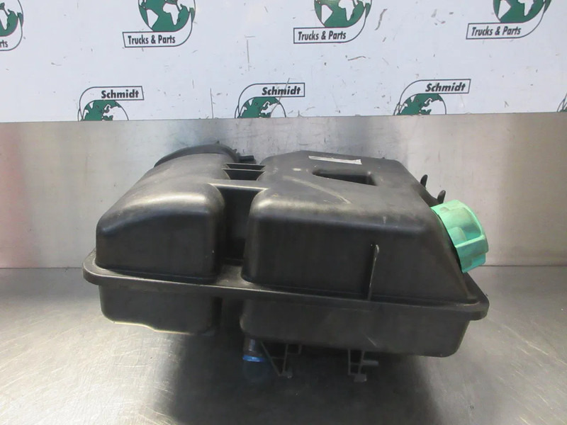 DAF 1960437 WATERTANK DAF CF XF 450 EURO 6 MODEL 2020 - Expanzní nádobka pro Nákladní auto: obrázek 4 DAF 1960437 WATERTANK DAF CF XF 450 EURO 6 MODEL 2020 - Expanzní nádobka pro Nákladní auto: obrázek 4