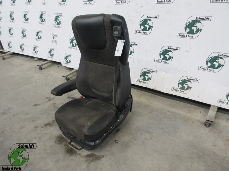 DAF 1979018 DAF XF CF STOEL MODEL 2016 - Sedaček pro Nákladní auto: obrázek 1 DAF 1979018 DAF XF CF STOEL MODEL 2016 - Sedaček pro Nákladní auto: obrázek 1